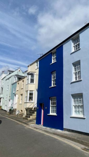 Little Monmouth holiday cottage, Old town, Lyme Regis